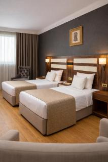 Gunak Hotel City Center - 1