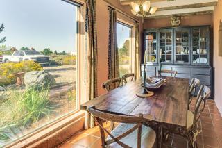 14 Mi to Taos Ski Valley Casa Tranquila with Views - 1