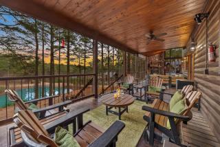 New Answered Prayers Pond Hot Tub Sleep 22 - 6