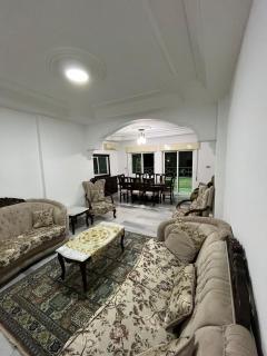 Cozy Apartment on University Street - 5