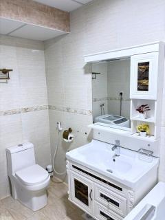Spacious Suite - 1