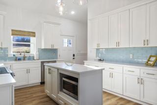 The Hideaway at Lake Hartwell home - 3