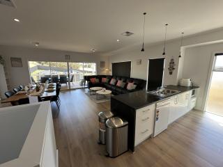 Seaview Escape - Your Luxury Kangaroo Island Break - 4