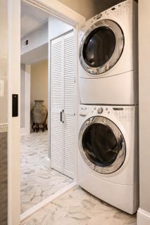 The Elegant Spring House Loft - 3