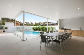 Villa Bianco at Caves Beach - Luxe Coastal Sanctuary - 2