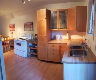 Studio close to nature and centre of Bragg Creek - 6