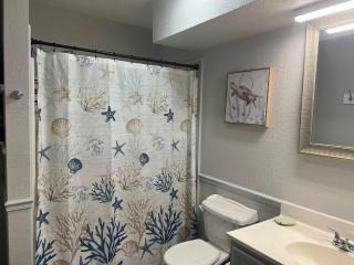 Legend oaks room 7-11 - 5