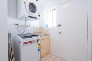 Scenic Sandy Bay Lookout in the Hills - 9