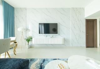 Spacious Beachfront 1 Bed in Blue Bay Walk - 4