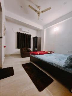Flat in Apartment in varanasi - 1