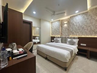 Aristo Inn - 0