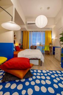 Modern Studio with Balcony near Ayala Makati - 3