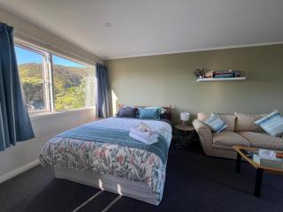 Makara Beach Escape - 8