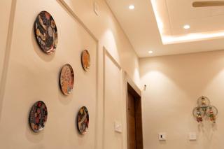 Vaayu Rishi Luxe 3Bhk with Butler & Caretaker Neartemple - Airport - 6