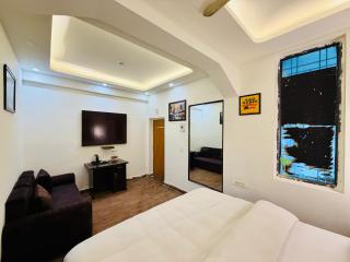 The White Orchid- Near Noida City Center - 9