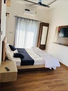 Hk Farm and villas - 4