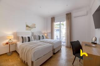 Chic Koukaki Haven Steps to Metro & Acropolis! - 7