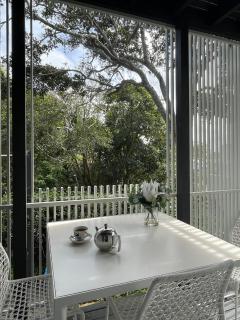 Seaside Serenity - Luxury Beachfront Home - Caloundra - 8