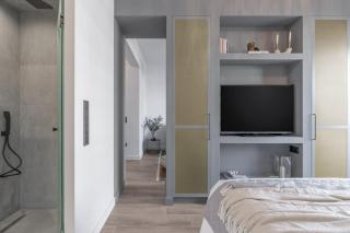 50 Shades of Athens, Kingsize Suite with Jacuzzi! - 7