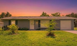 Modern 2BR with Backyard near Beach & Harbor - 3