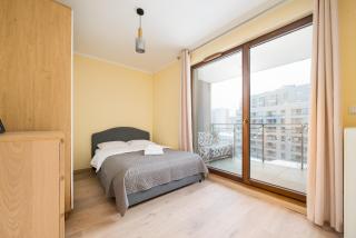 Wola Jana Kazimierza Homely Apartment by BookingHost - 6