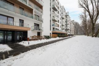 Wola Jana Kazimierza Homely Apartment by BookingHost - 3