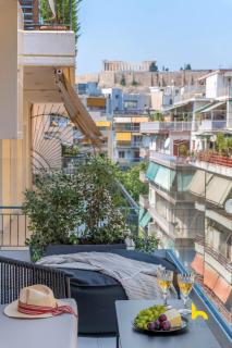 Majestic Acropolis View w Large Patio & Parking - 2