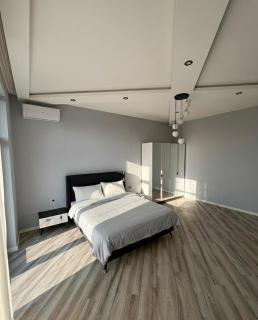 Spacious 5BR Villa with Private Heated Pool & BBQ - 2