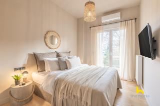 Sun-Kissed Boho Haven with Whirlpool Bliss & Patio - 3