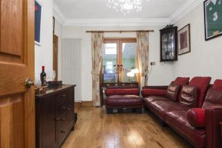 Metropole Lodge by Escape Ordinary - 1