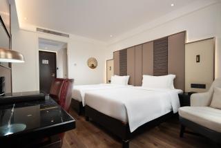 Jinjiang Metropolo Hotel - 2