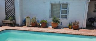 Milnerton Oak Lodge Home Away from Home! - 8