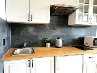 Studio z balkonem przy UG - 1