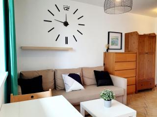 Studio z balkonem przy UG - 2