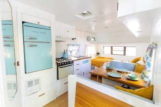 Fully Equipped Glamping Caravan near Miller Lake, Perfect for a Weekend Getaway from Toronto - 9