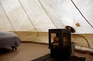 Four Person Glamping Tent with Picnic Space and BBQ in Texas - 4