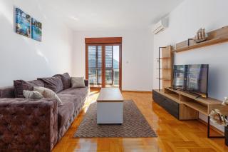 Panoramic Sea View 1BD Apartment - Bečići - 5