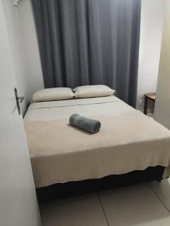 Apto Centro até 6 pessoas 2 quartos mais 1 suíte e garagem - 8