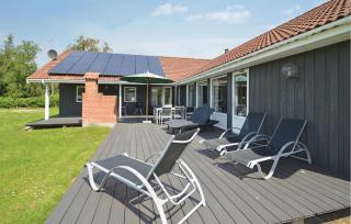 Awesome Home In Væggerløse With Sauna - 5