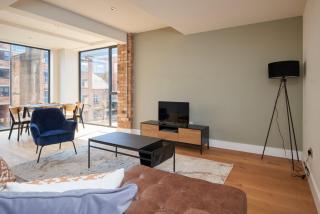 Cohost Partners Urban Oasis in Jewellery Quarter - 4