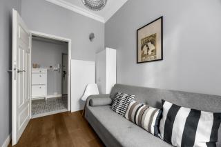 Warsaw Old Town - Top Location, Nearby River - by Rentujemy - 5