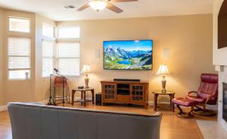 Luxury Las Vegas Retreat in 4BR House with Pool - 7