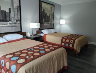 Super 8 by Wyndham Morris - 3