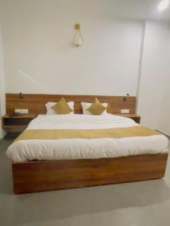 MADHUBAN STAYS rishikesh - 9