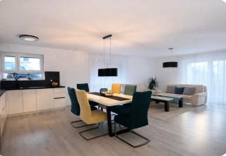 Monteurwohnung & Business Apartment mit Terrasse & Parkplatz in Reutlingen EG - 0