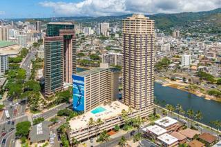 Aloha Suite - Waikiki Studio with Ocean View - 5