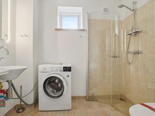 Apartment Rafn - 400m from the sea by Interhome - 6