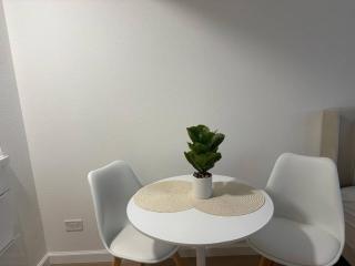 Ocean View 2 bedroom 2 bath in Waikiki - 5