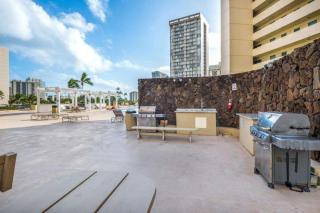 Ocean View 2 bedroom 2 bath in Waikiki - 2