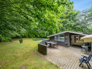 Holiday Home Mena - 10km from the sea by Interhome - 2